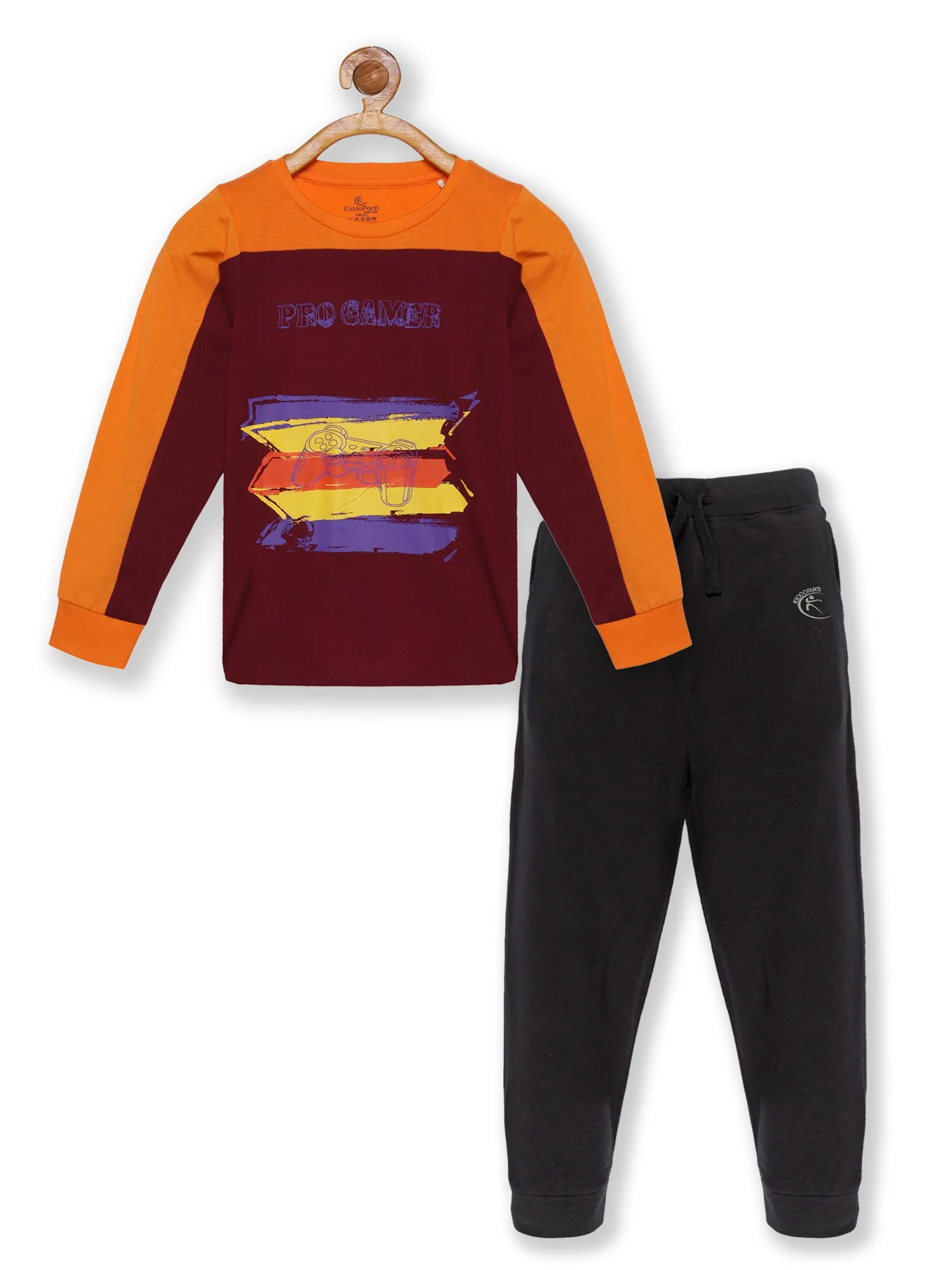 Boys Shoulder Panel Chest Print Tee & Solid Track Pant
