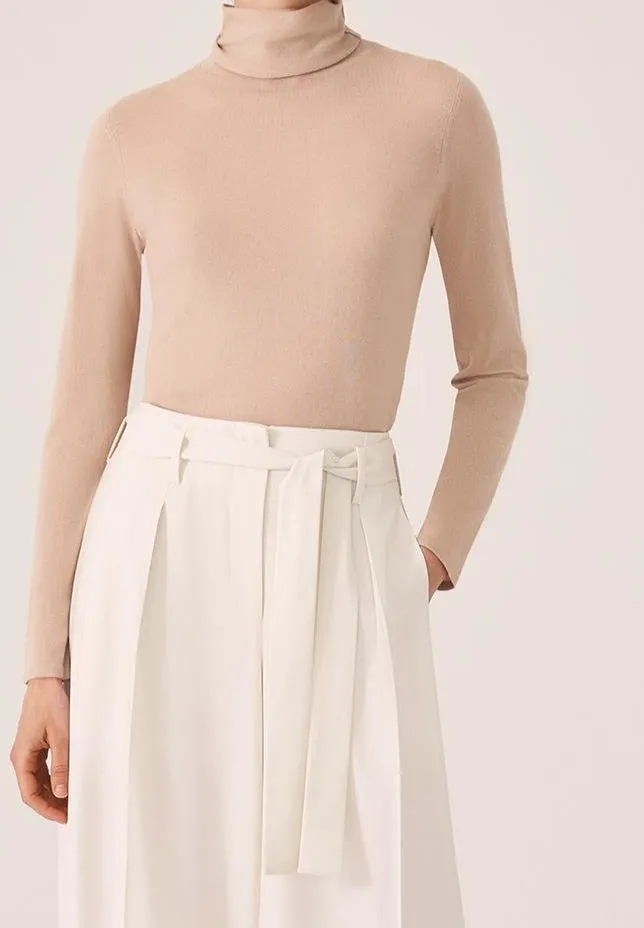 CASHMERE FEATHERWEIGHT TURTLENECK
