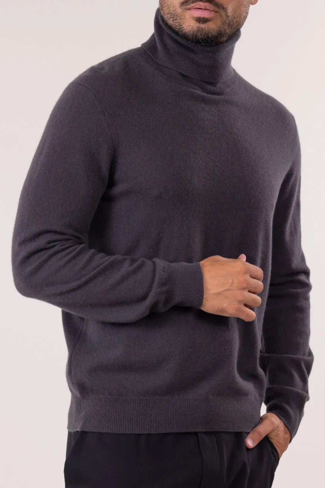 CLASSIC TURTLENECK
