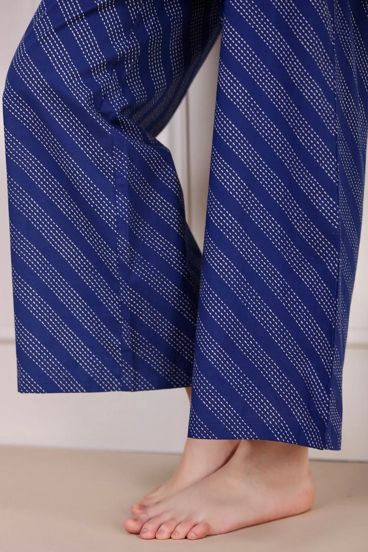 Geometrical Weaves on Blue Lounge Set