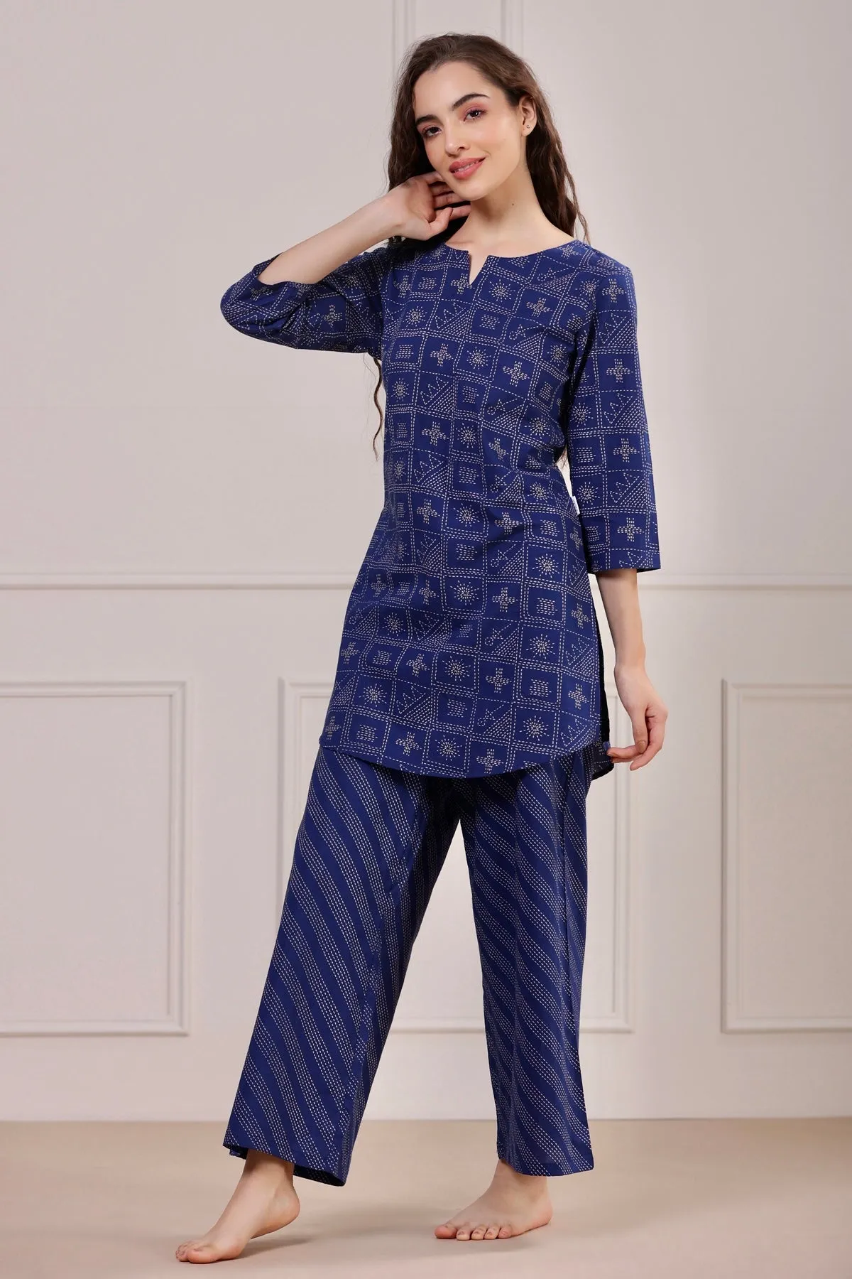 Geometrical Weaves on Blue Lounge Set