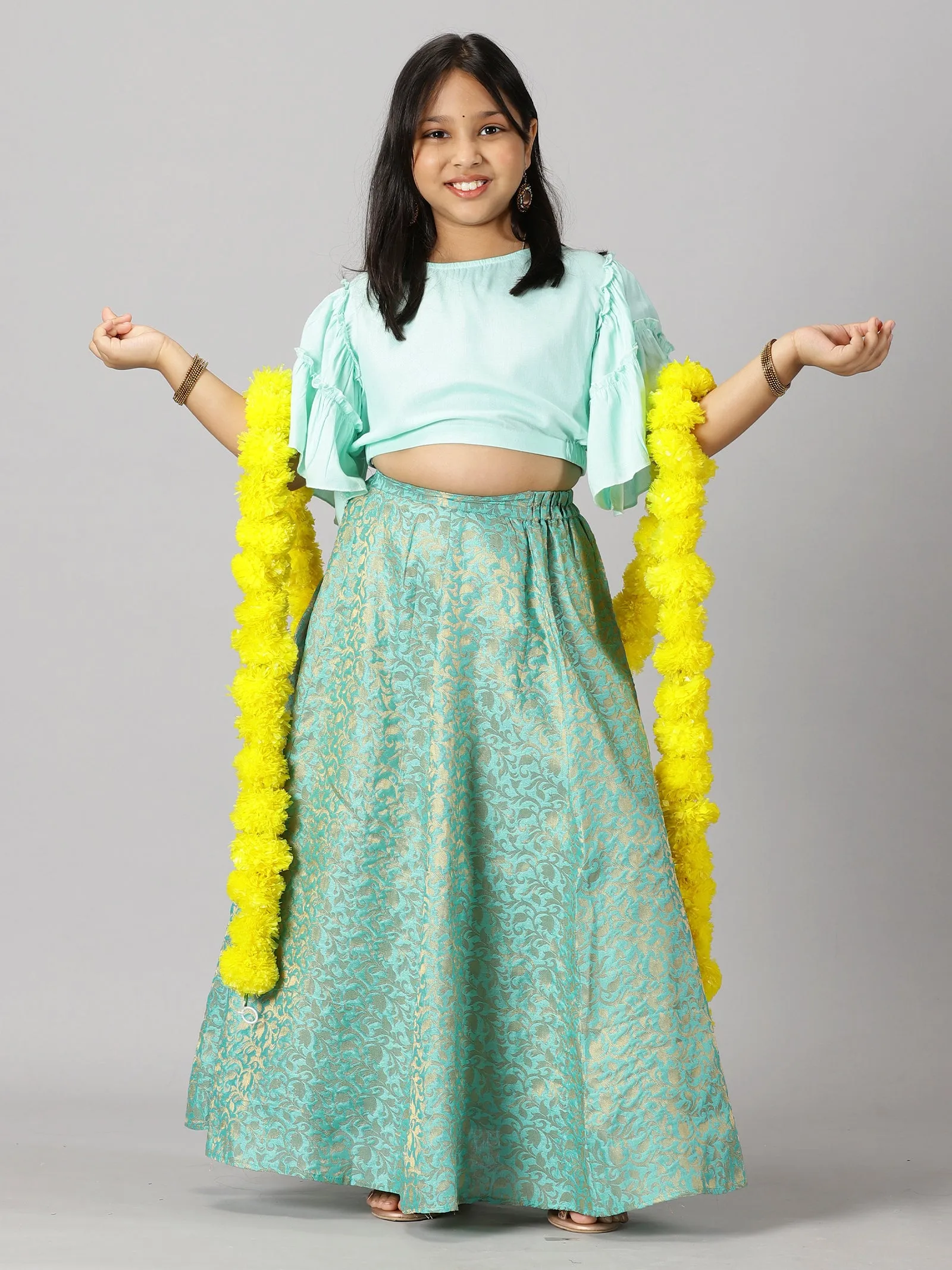 Girls Ethnic Half Sleeve Choli & Lehenga Set