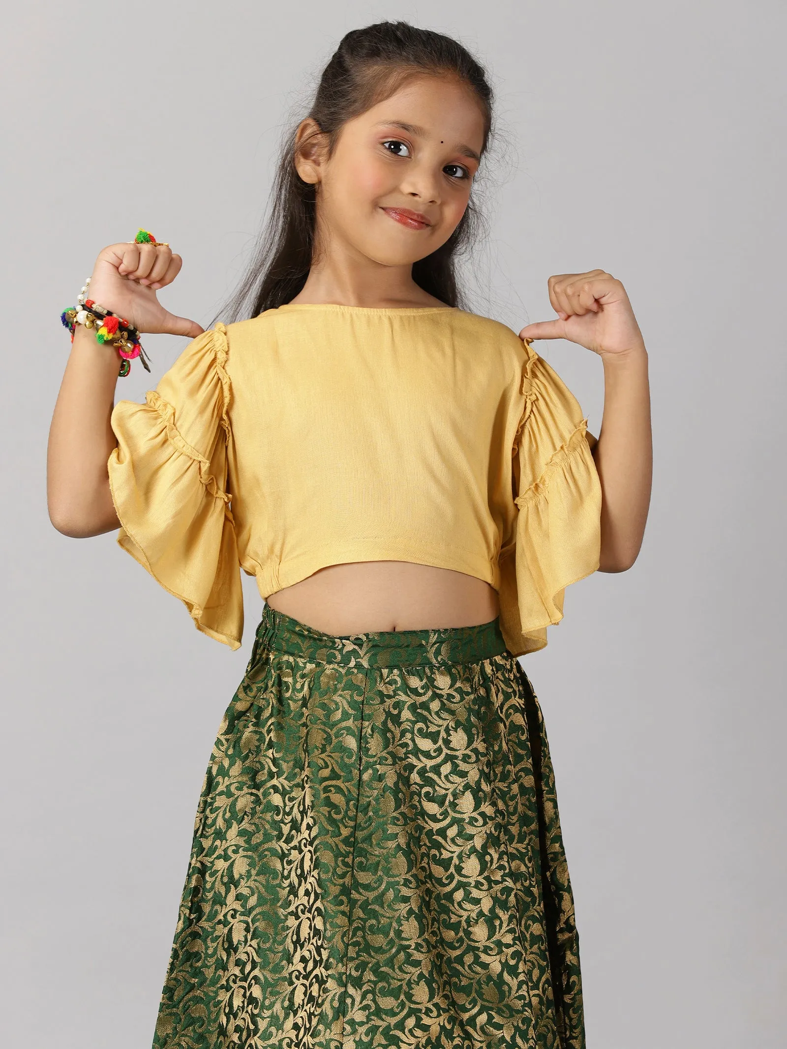 Girls Ethnic Half Sleeve Choli & Lehenga Set