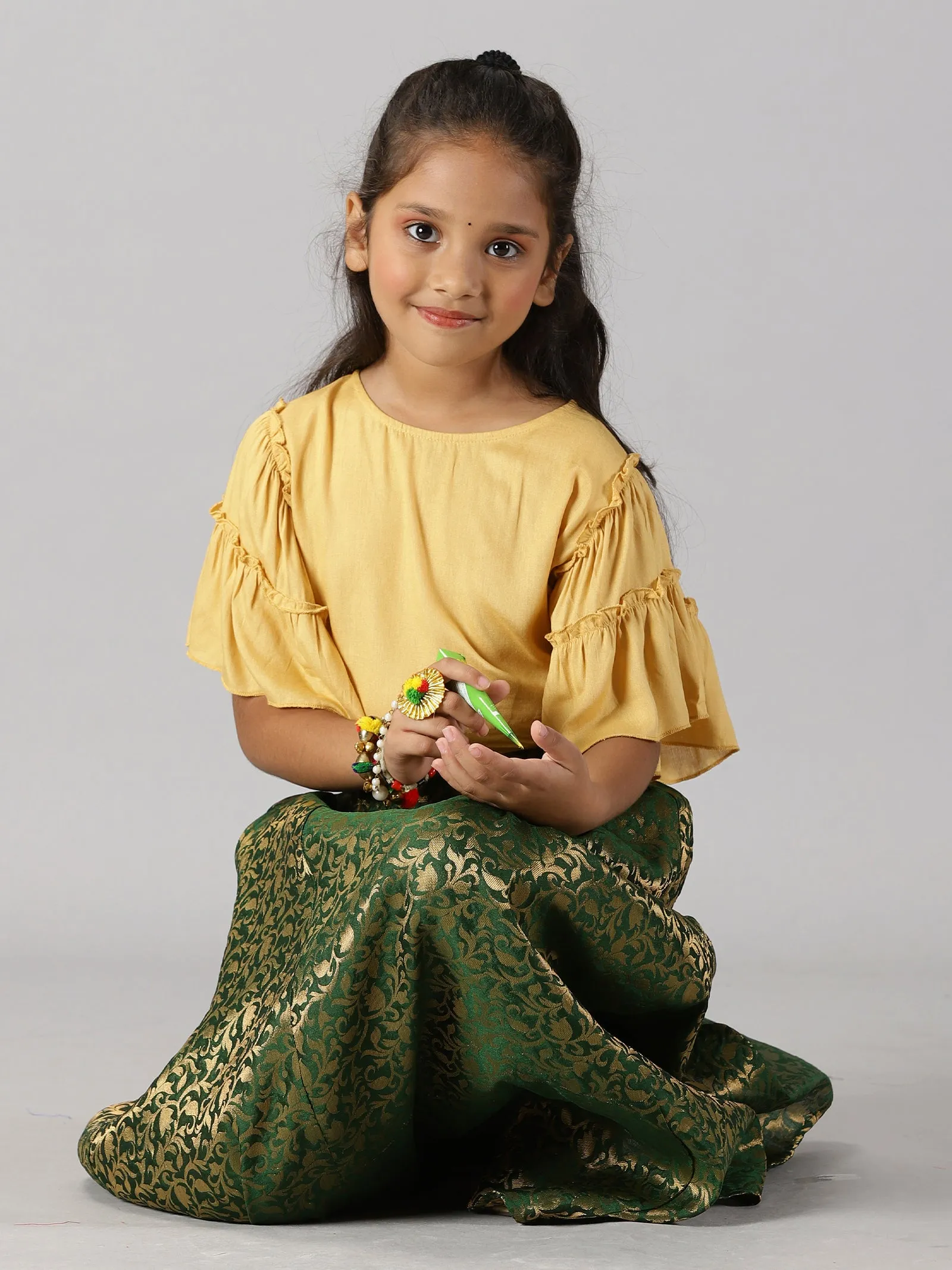 Girls Ethnic Half Sleeve Choli & Lehenga Set