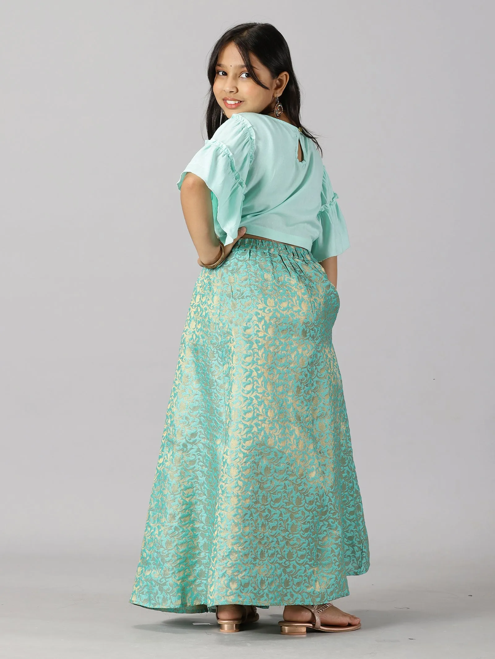 Girls Ethnic Half Sleeve Choli & Lehenga Set