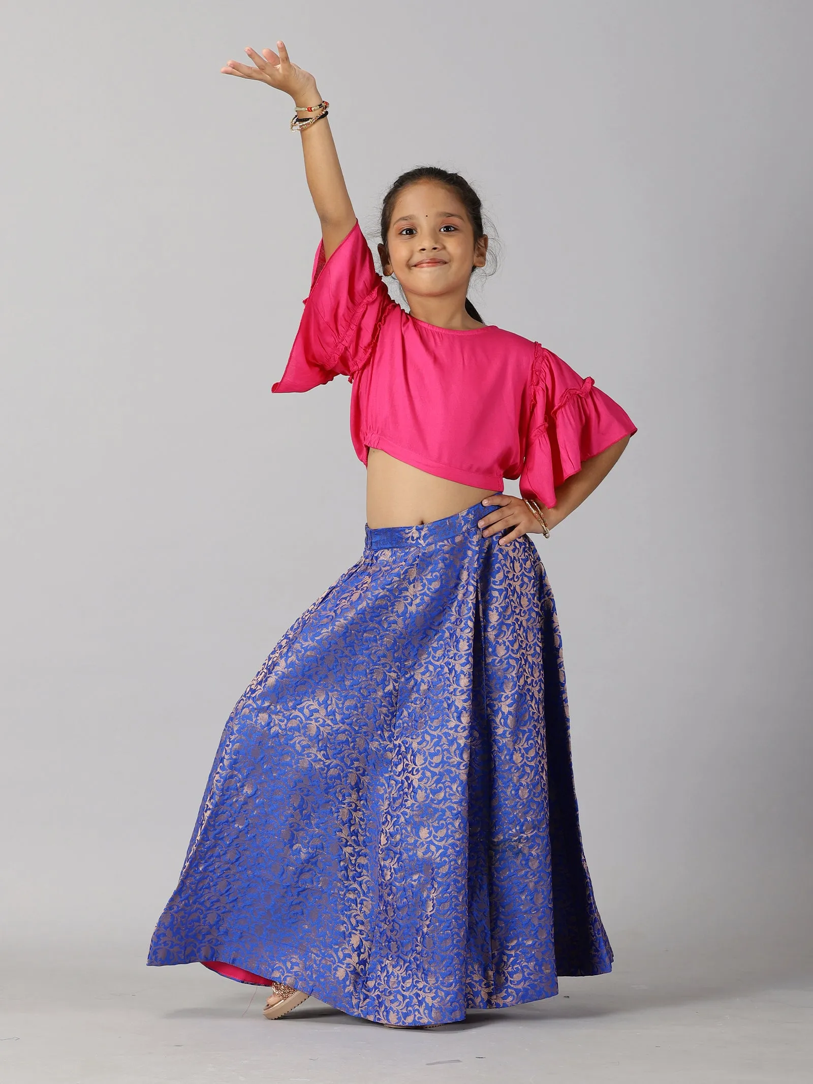 Girls Ethnic Half Sleeve Choli & Lehenga Set