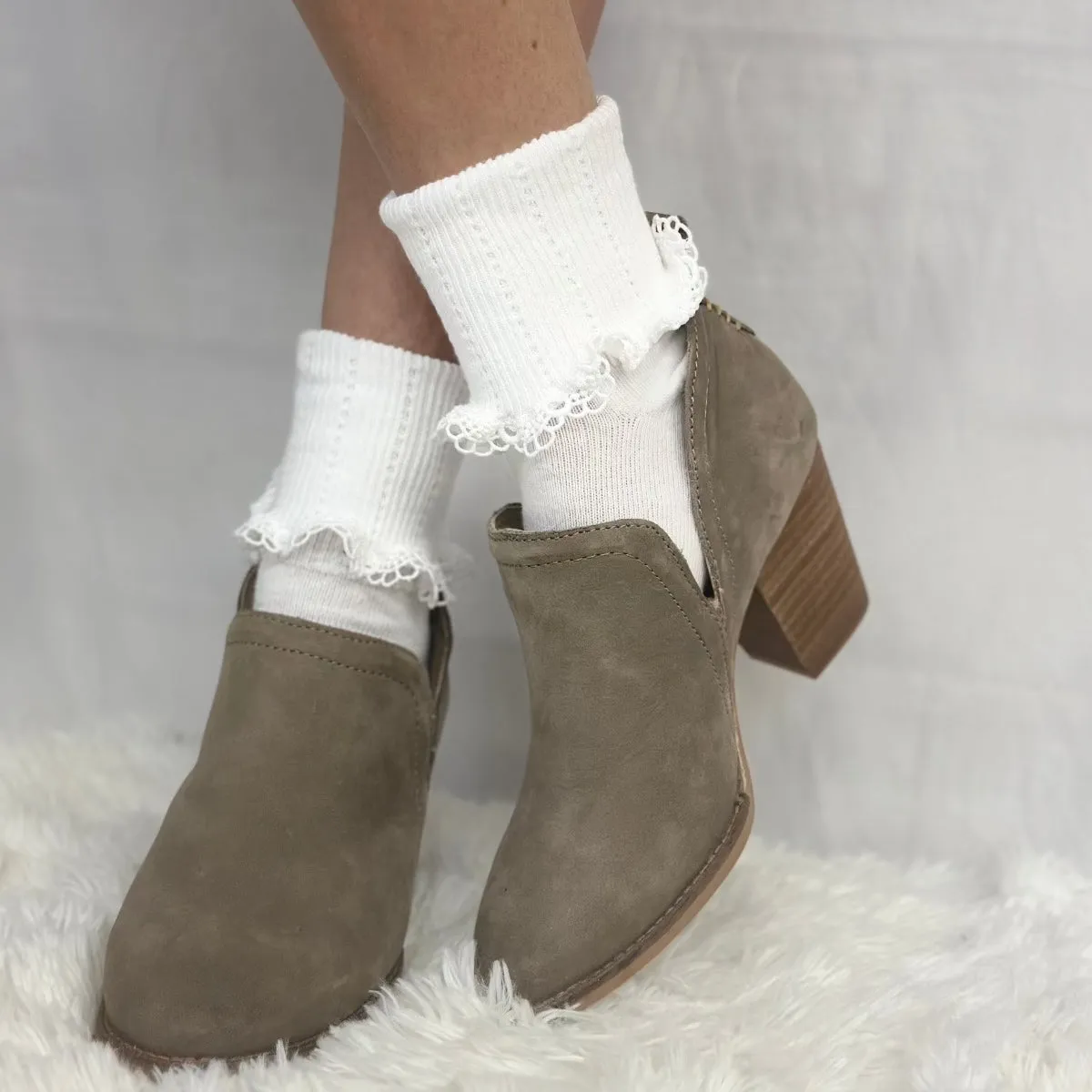 SCALLOP cuff ankle socks women - white