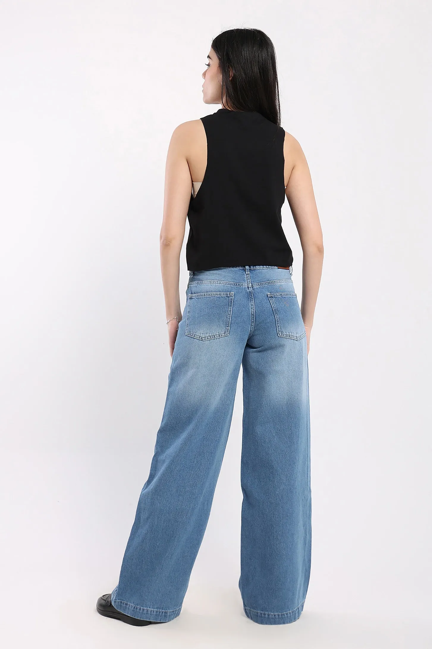 SLEEVLESS BASIC TOP - BLACK