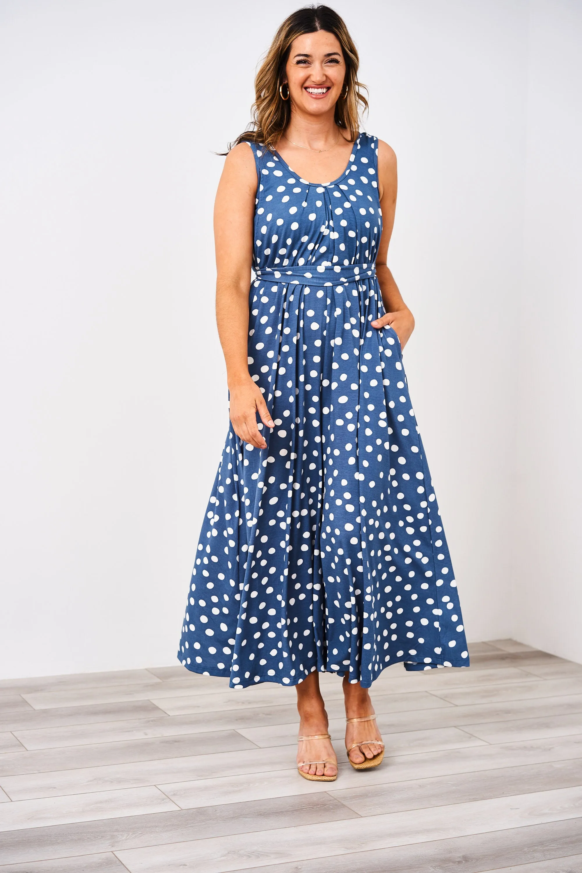 The Momper® Sleeveless Maxi Nursing Momper